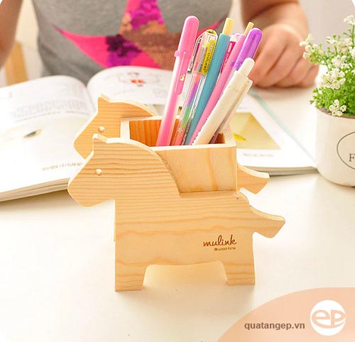 hộp đựng bút bằng gỗ hình con ngựa